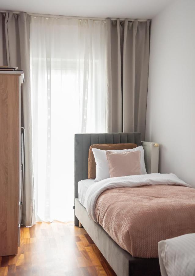 Wola Sunset Apartment Free Parking Warsaw Luaran gambar