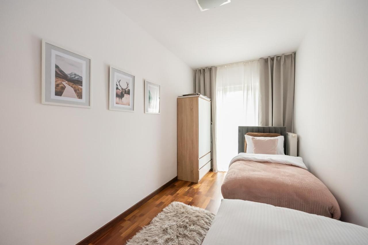 Wola Sunset Apartment Free Parking Warsaw Luaran gambar